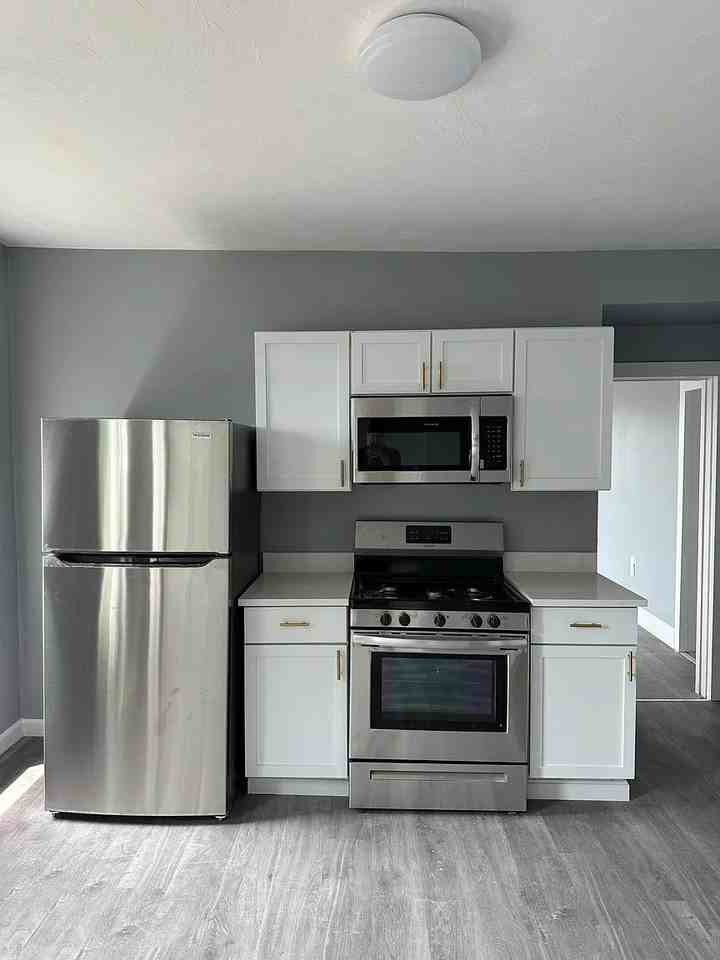 42 Merrifield St #3 - Photo 2 of 17