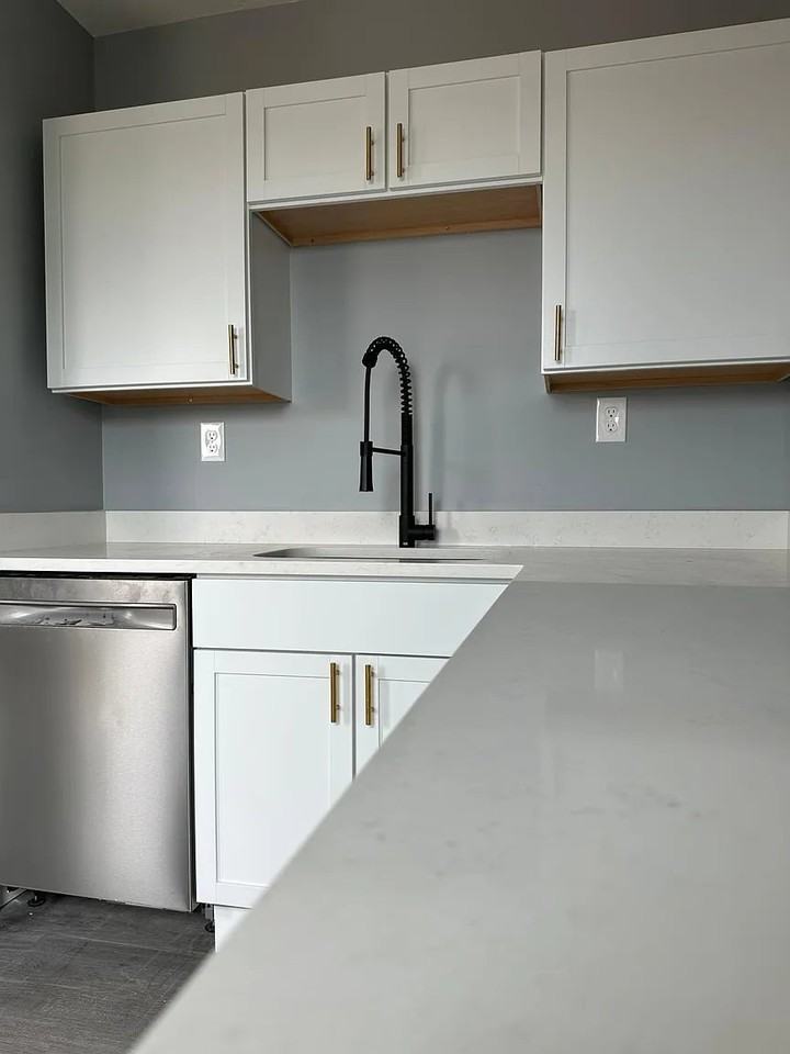 42 Merrifield St #3 - Photo 4 of 17