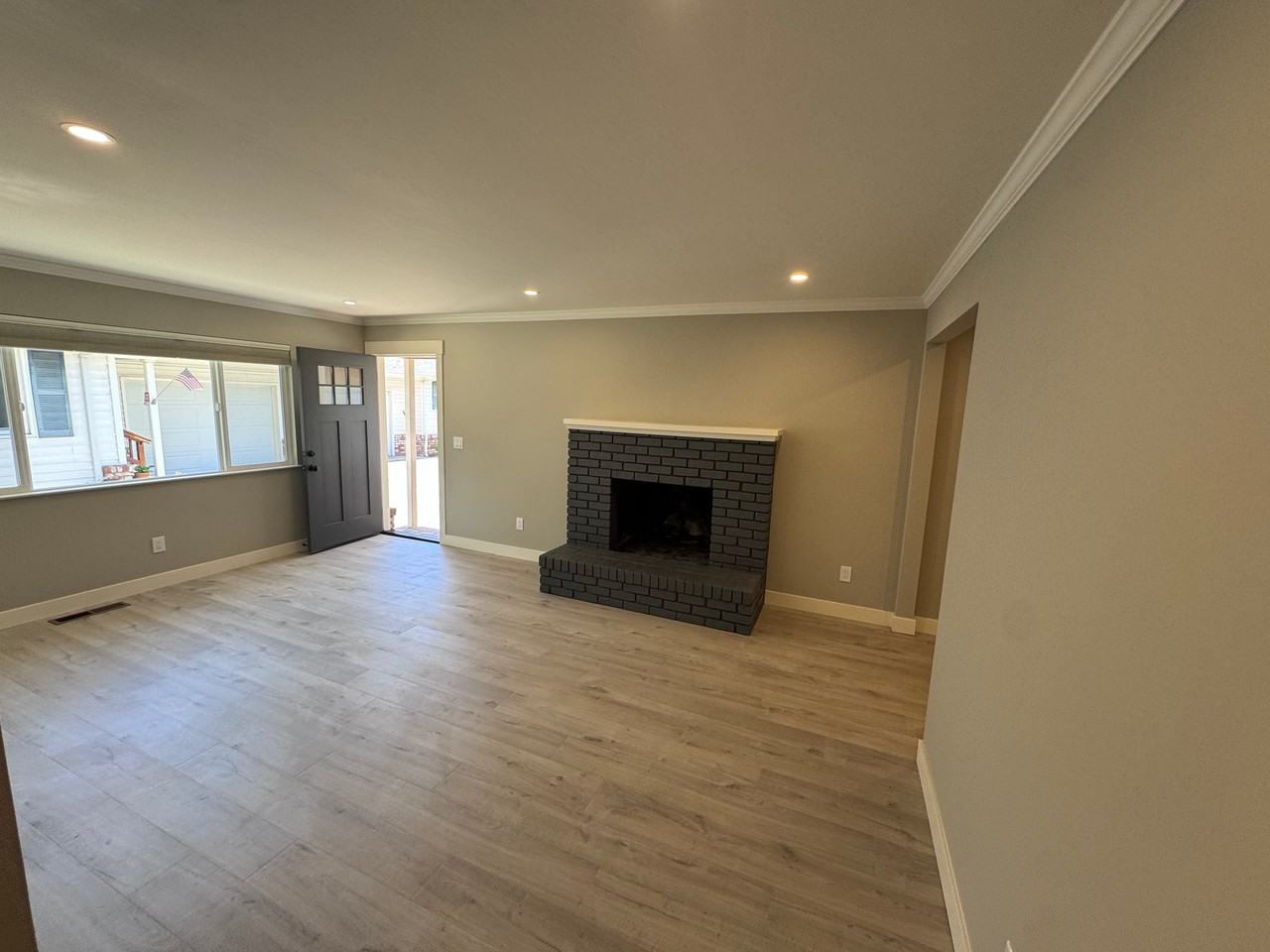 611 Nason St #613 - Photo 5 of 13