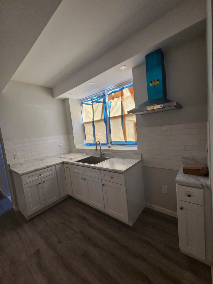 22 Speedway Ave - Photo 2 of 11