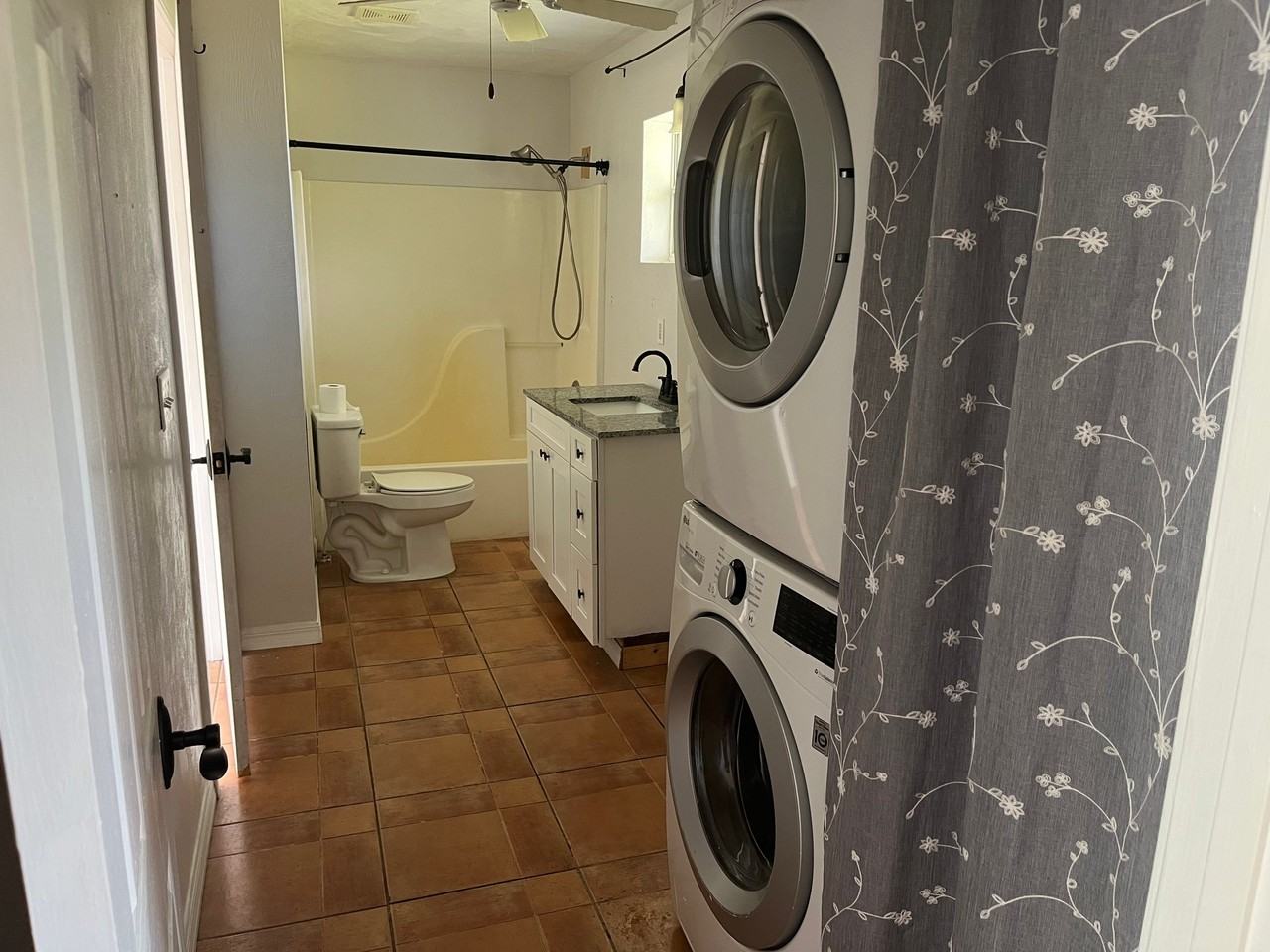 501 Leeway Trl - Photo 7 of 9