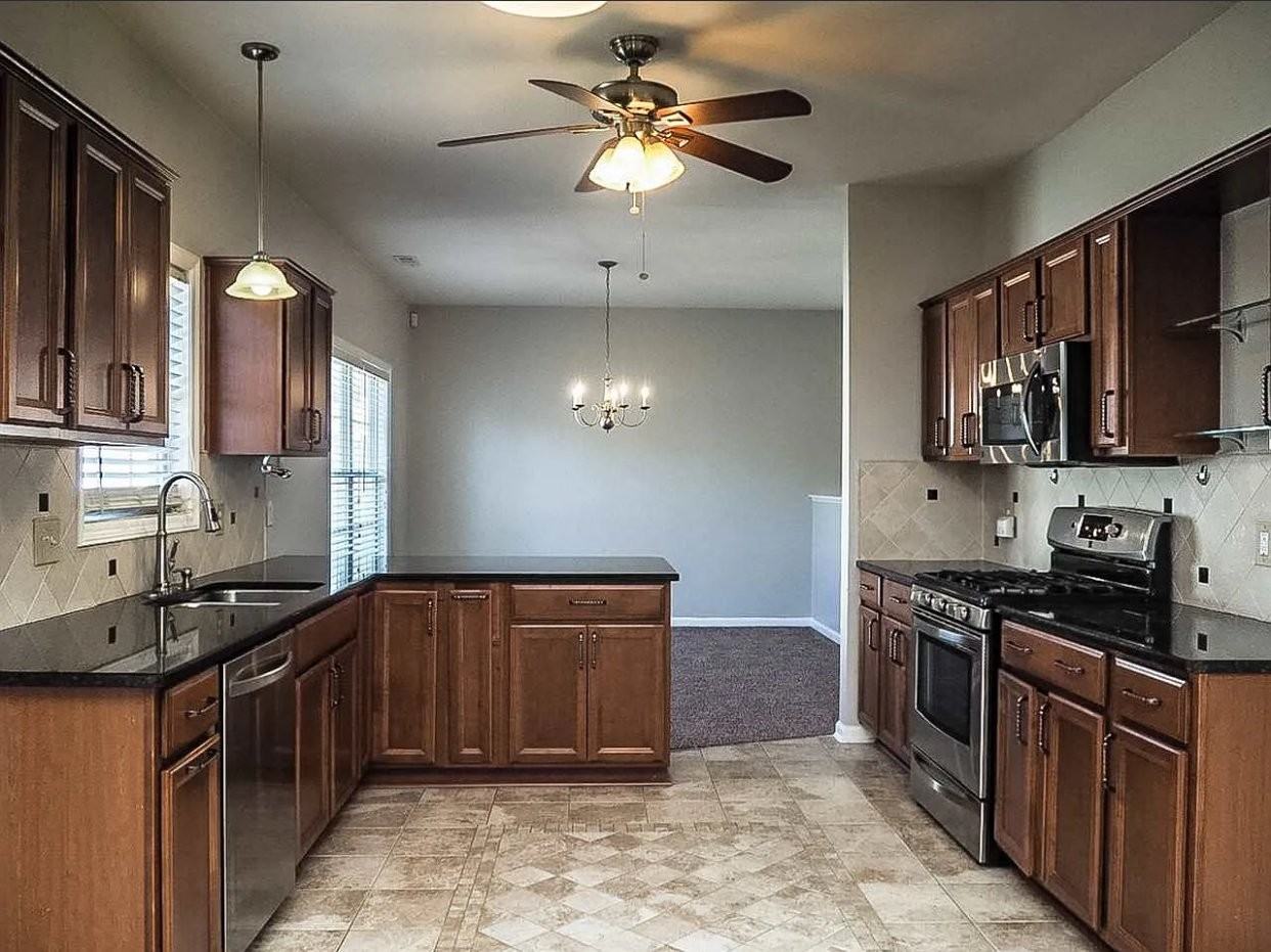 3138 Rendezvous Dr - Photo 2 of 13