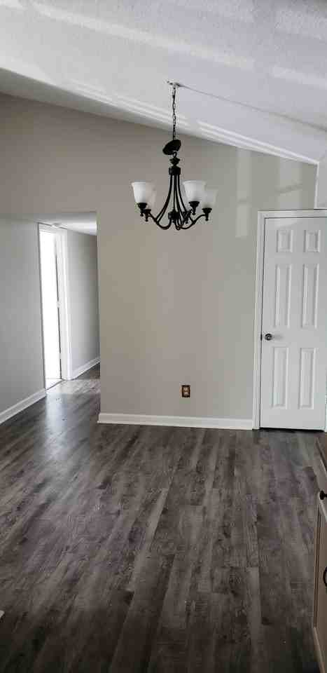 803 Moultrie Ct #E - Photo 3 of 10