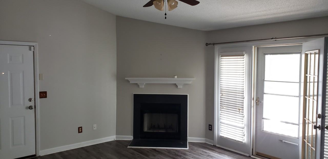 803 Moultrie Ct #E - Photo 6 of 10