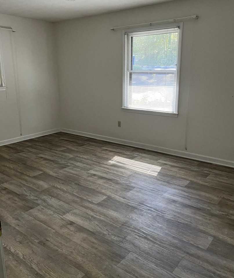 67 Underhill Rd #NA - Photo 5 of 5
