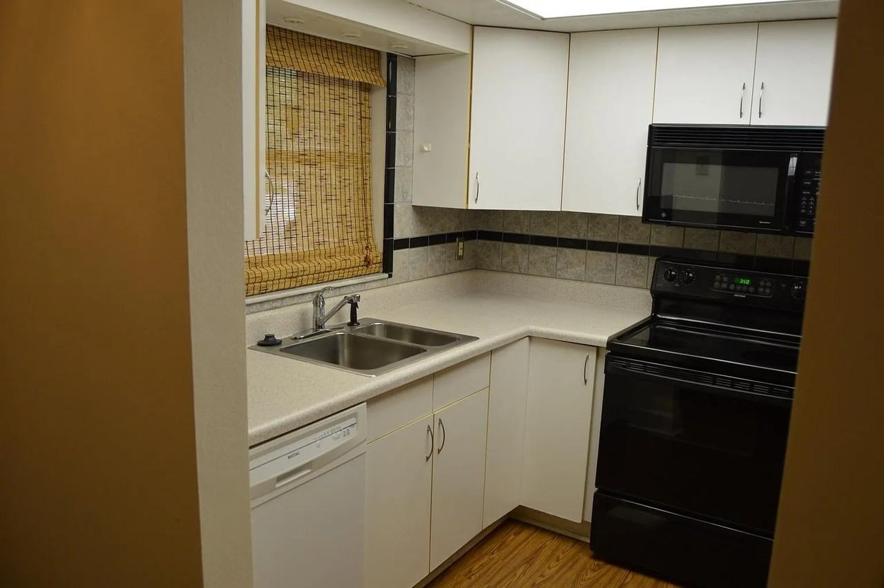 2124 Oak Chace Ct #NA - Photo 5 of 15