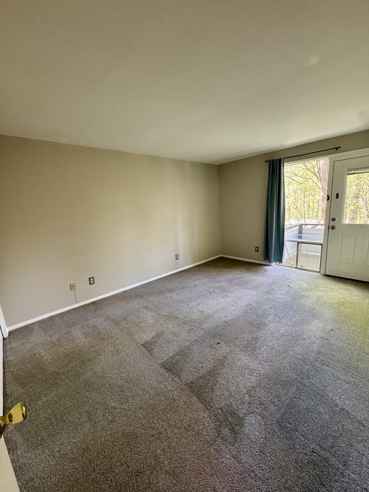 7531 Spring Lake Dr #B2 - Photo 6 of 12