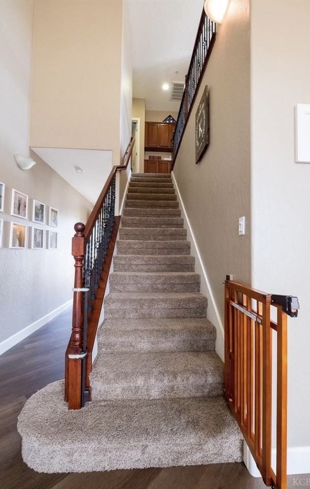 1733 Dali Way #NA - Photo 3 of 14