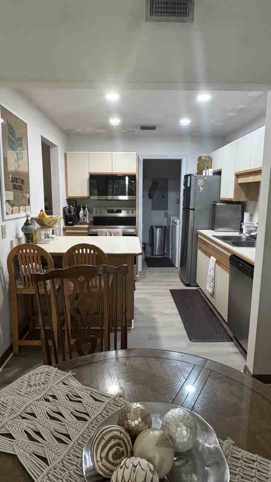 9025 Manchester Ln #22G - Photo 2 of 21