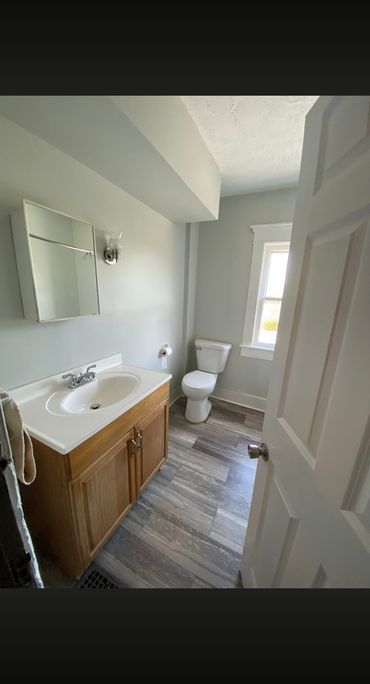 39 W Seminary St #C - Photo 5 of 5