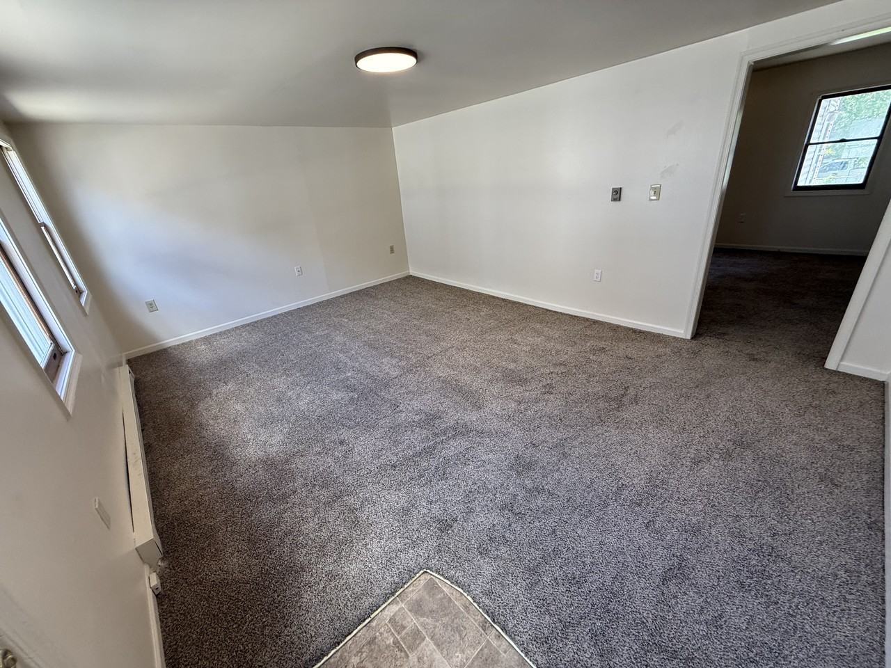66 Elizabeth St - Photo 2 of 19