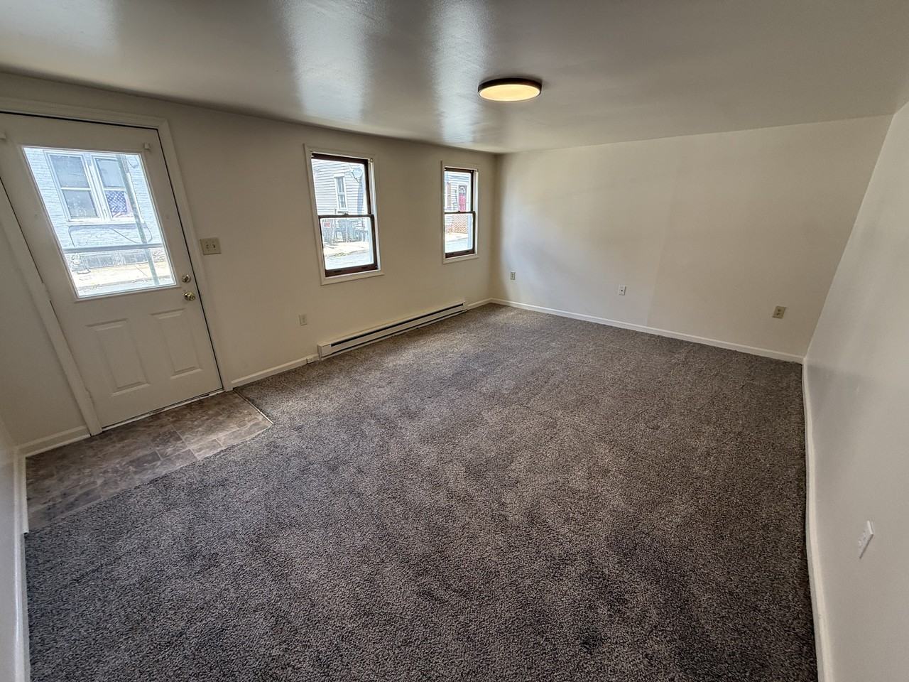 66 Elizabeth St - Photo 3 of 19