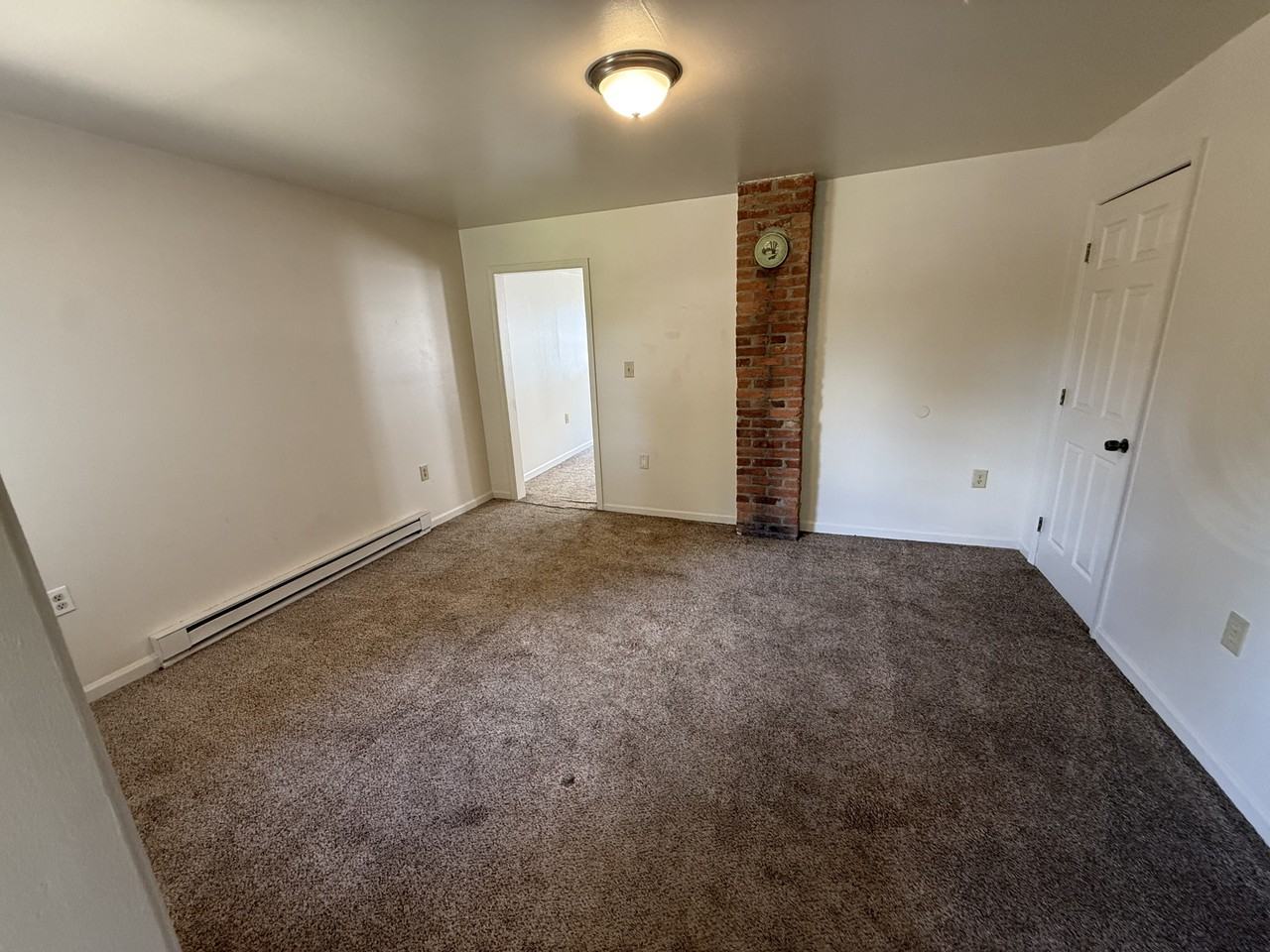 66 Elizabeth St - Photo 5 of 19