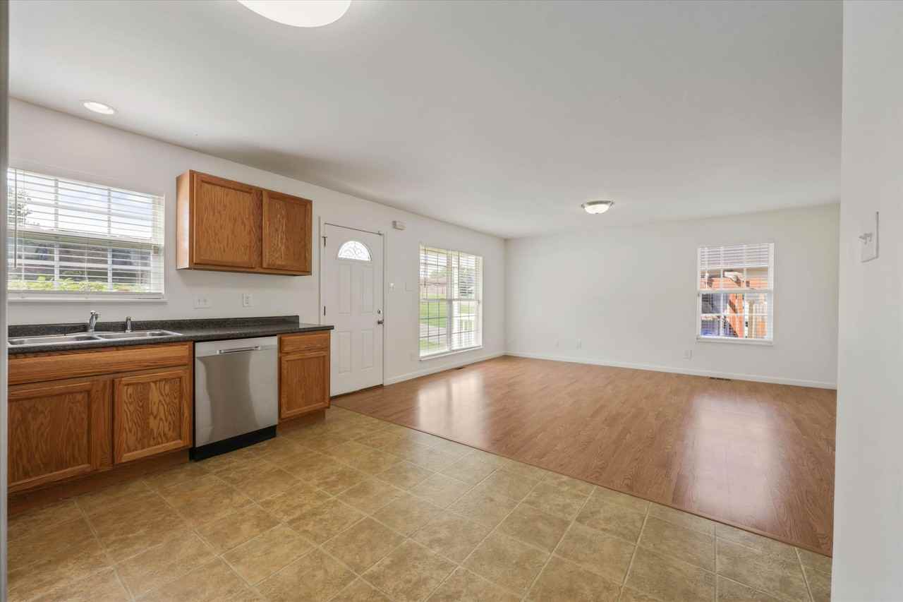 206 W Edison St #NA - Photo 6 of 17