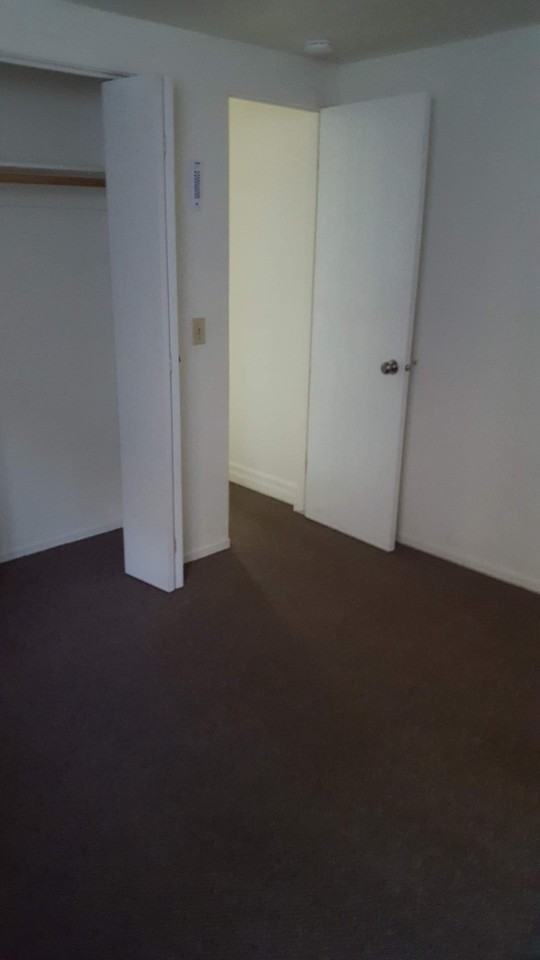 612 10th St #3 - Photo 5 of 10