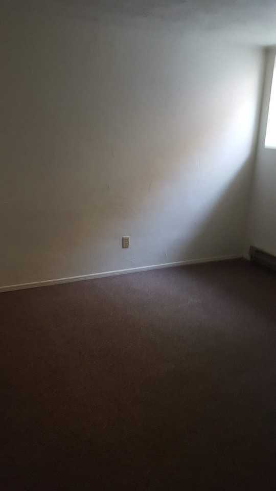 612 10th St #3 - Photo 6 of 10