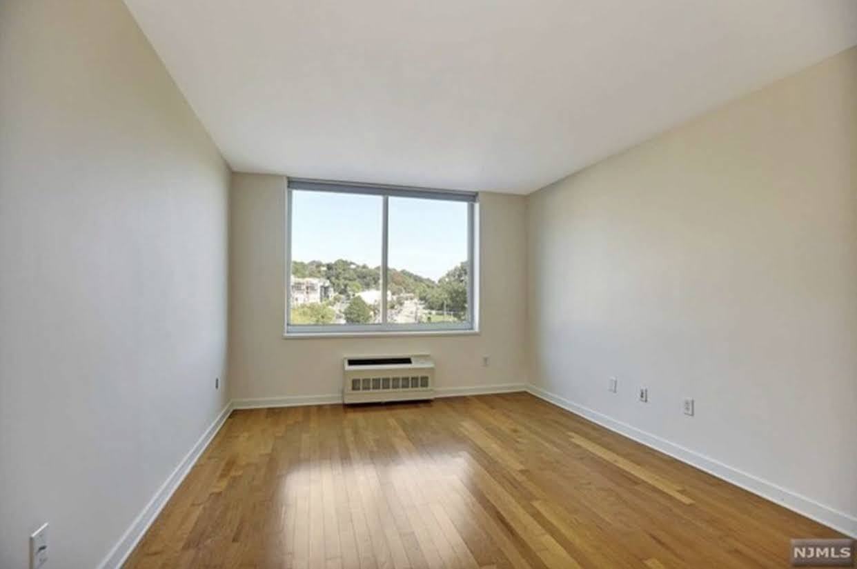512 Hudson Park #512 - Photo 5 of 20