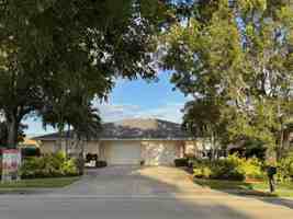 featured image of 3633 Country Club Blvd