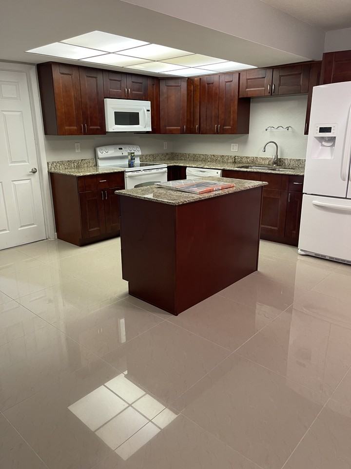 3633 Country Club Blvd #1RIGHTSIDE - Photo 7 of 27