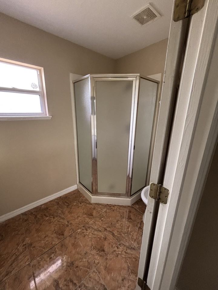 623 Polynesian Ct #NA - Photo 6 of 14