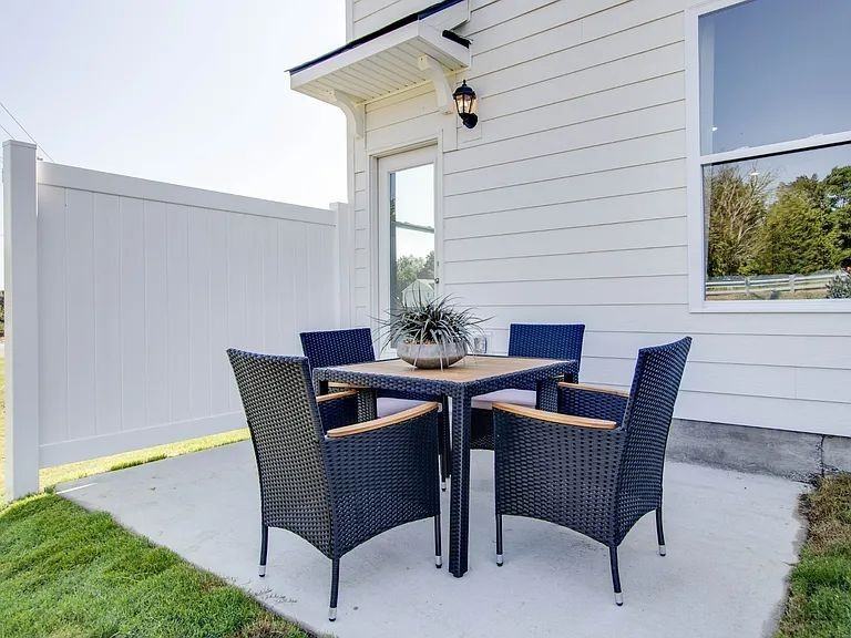 239 Mackenzie Way #87 - Photo 3 of 20
