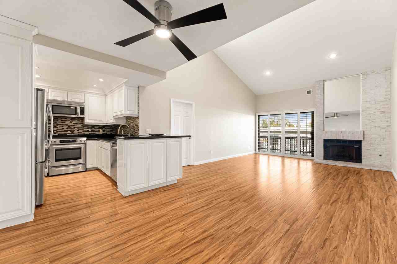 8600 Tuscany Ave #424 - Photo 3 of 32