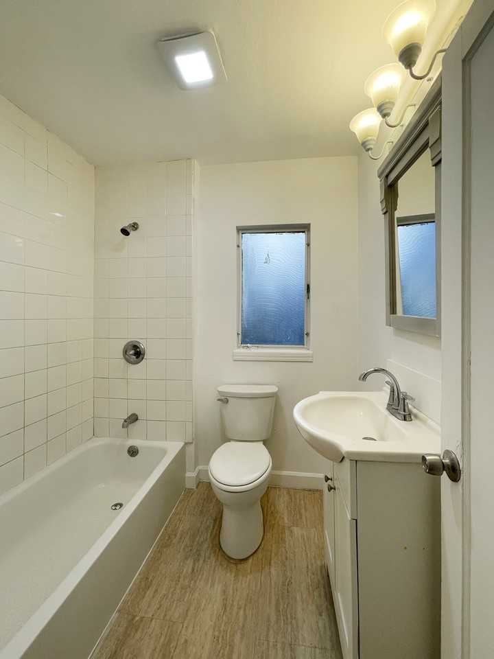 1633 28th Ave #7 - Photo 4 of 8