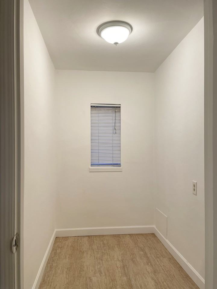 1633 28th Ave #7 - Photo 7 of 8