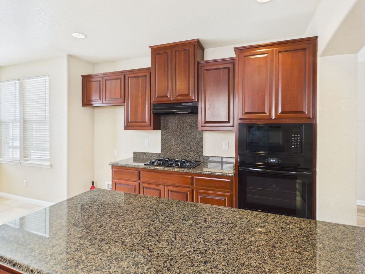 8200 Sienna Loop - Photo 2 of 17
