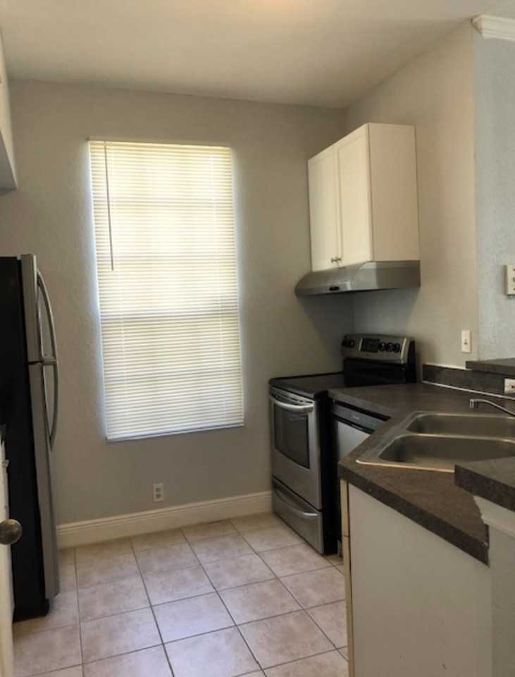 6312 Raleigh St #504 - Photo 5 of 8
