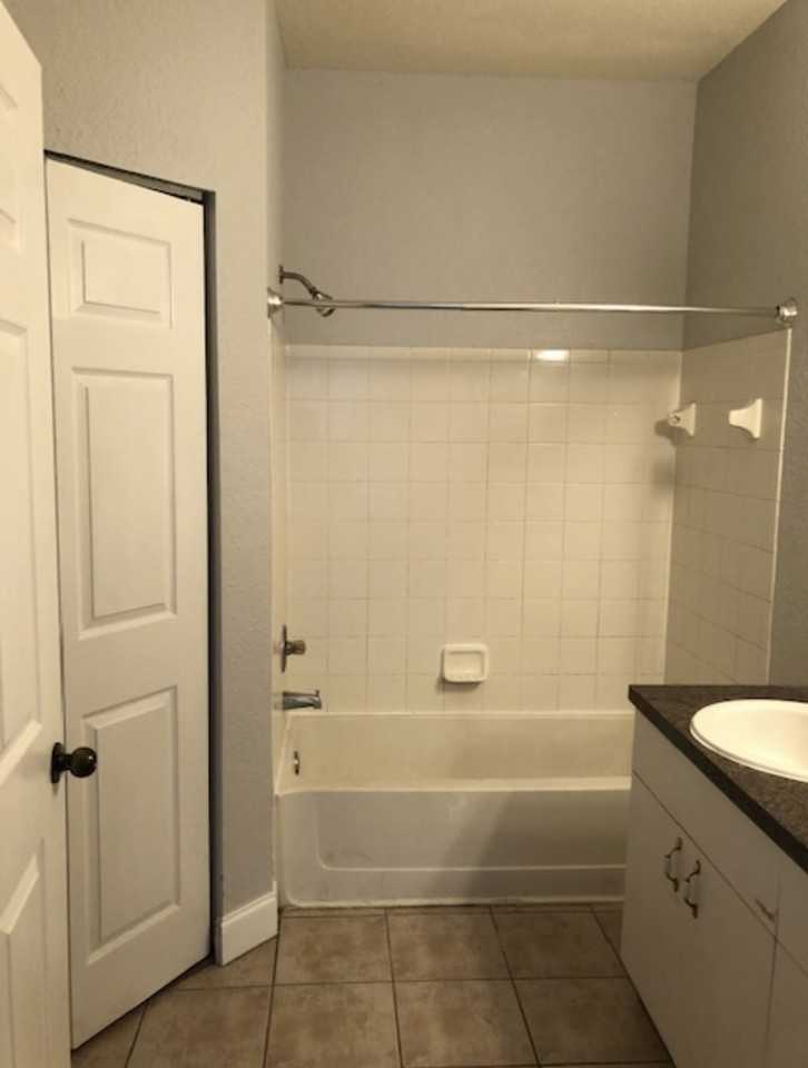 6312 Raleigh St #504 - Photo 7 of 8