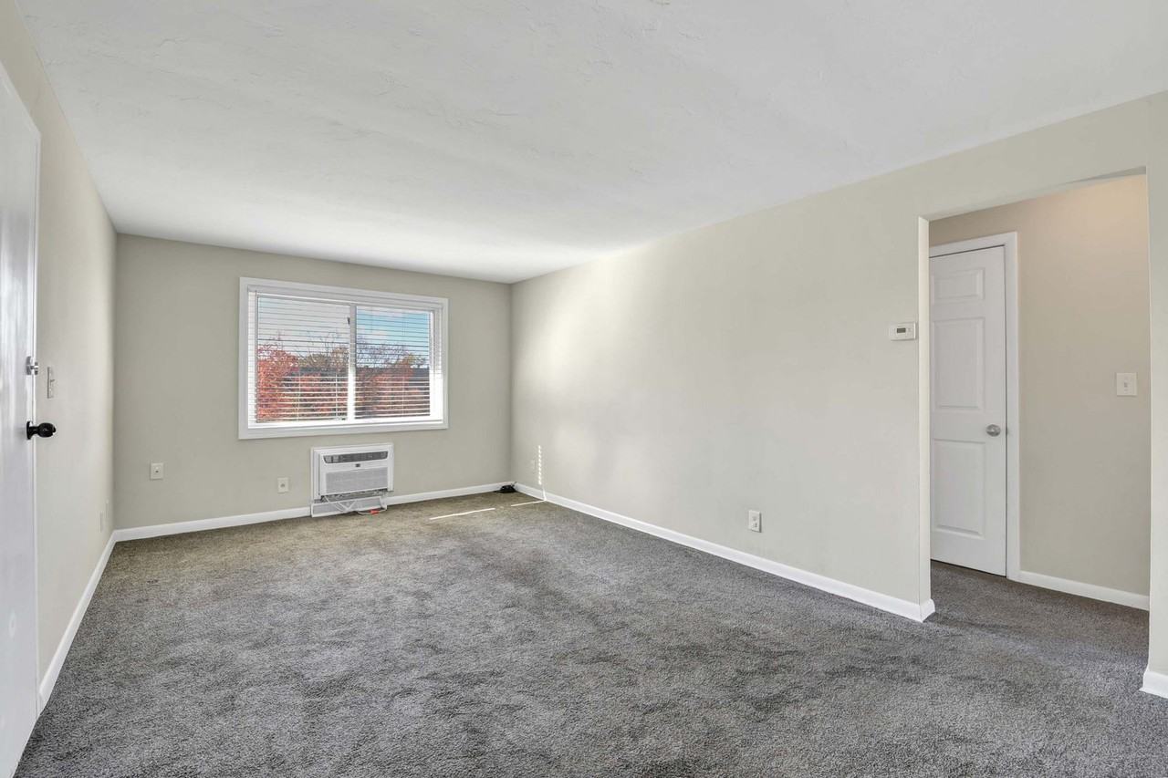 17105 Madison - Photo 7 of 13