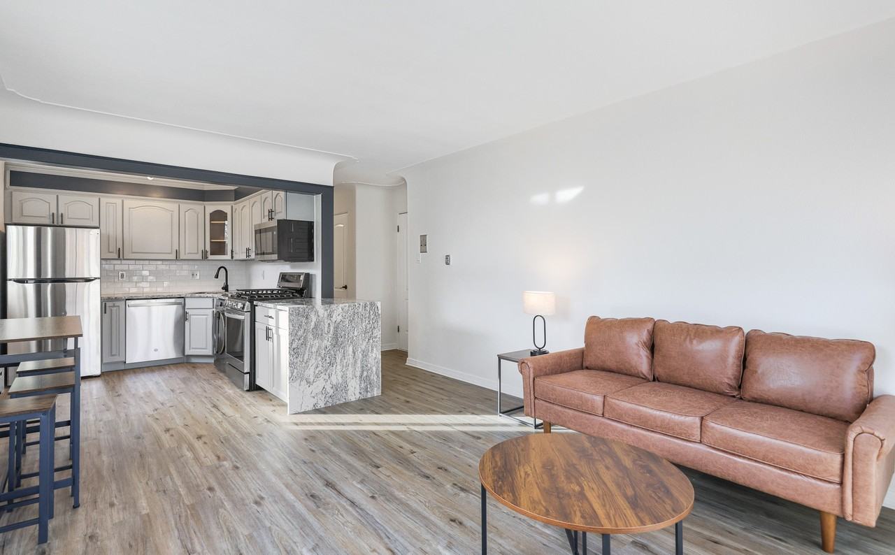 2259 S Josephine St #202 - Photo 5 of 24
