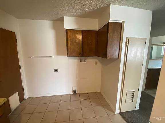 1742 Stafford Dr #NA - Photo 4 of 18