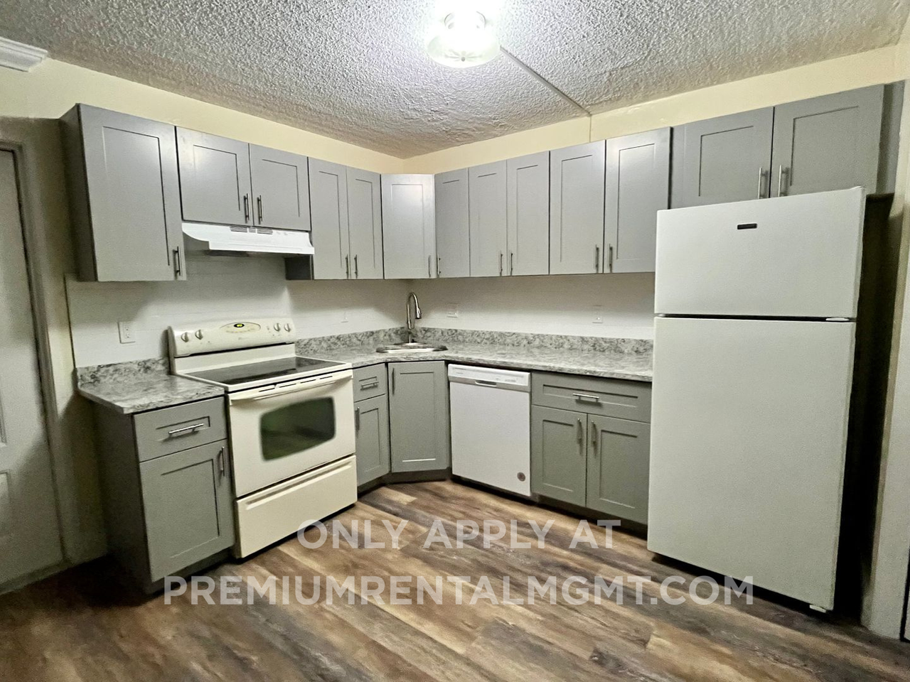 8205 Sun Spring Cir #72 - Photo 2 of 10
