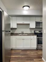 featured image of 3211 N 6th St