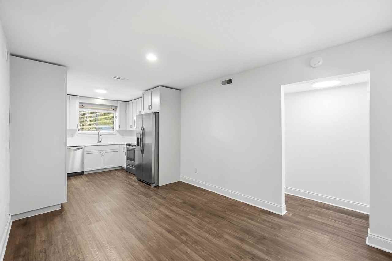 2900 Heathstead Pl #I - Photo 5 of 28