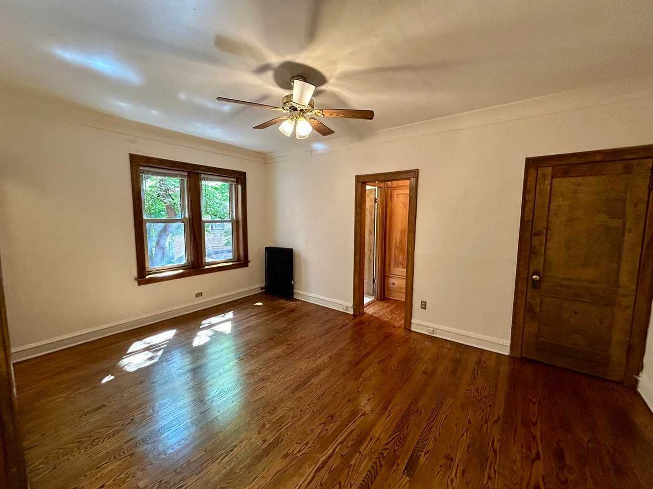 2339 N. Geneva - Photo 5 of 12