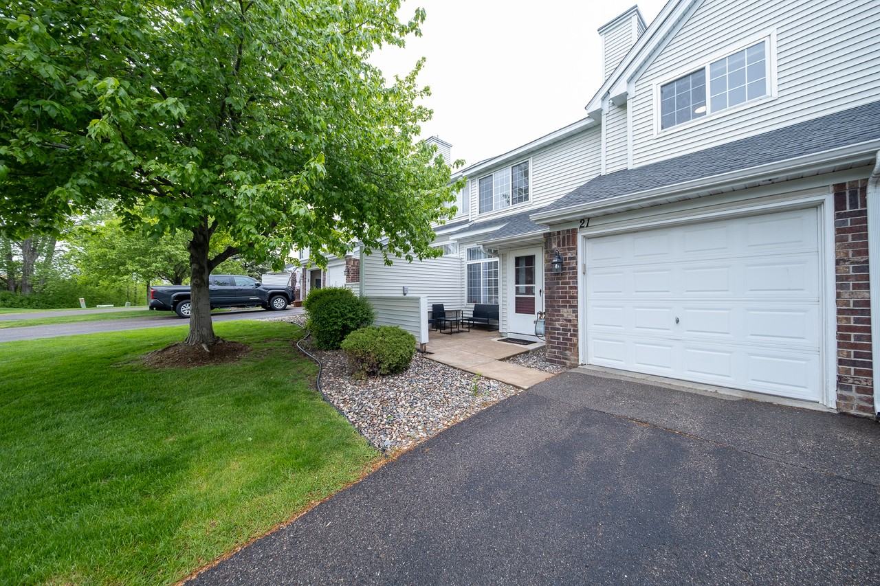 4275 Merrimac Ln N #21