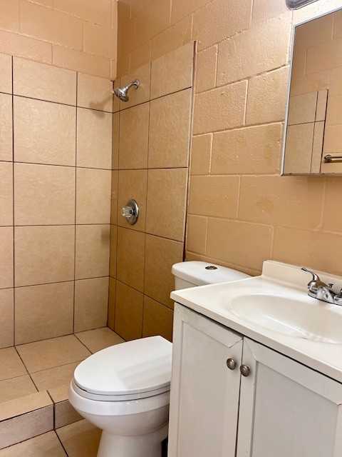 307 W Main St #1 - Photo 7 of 13