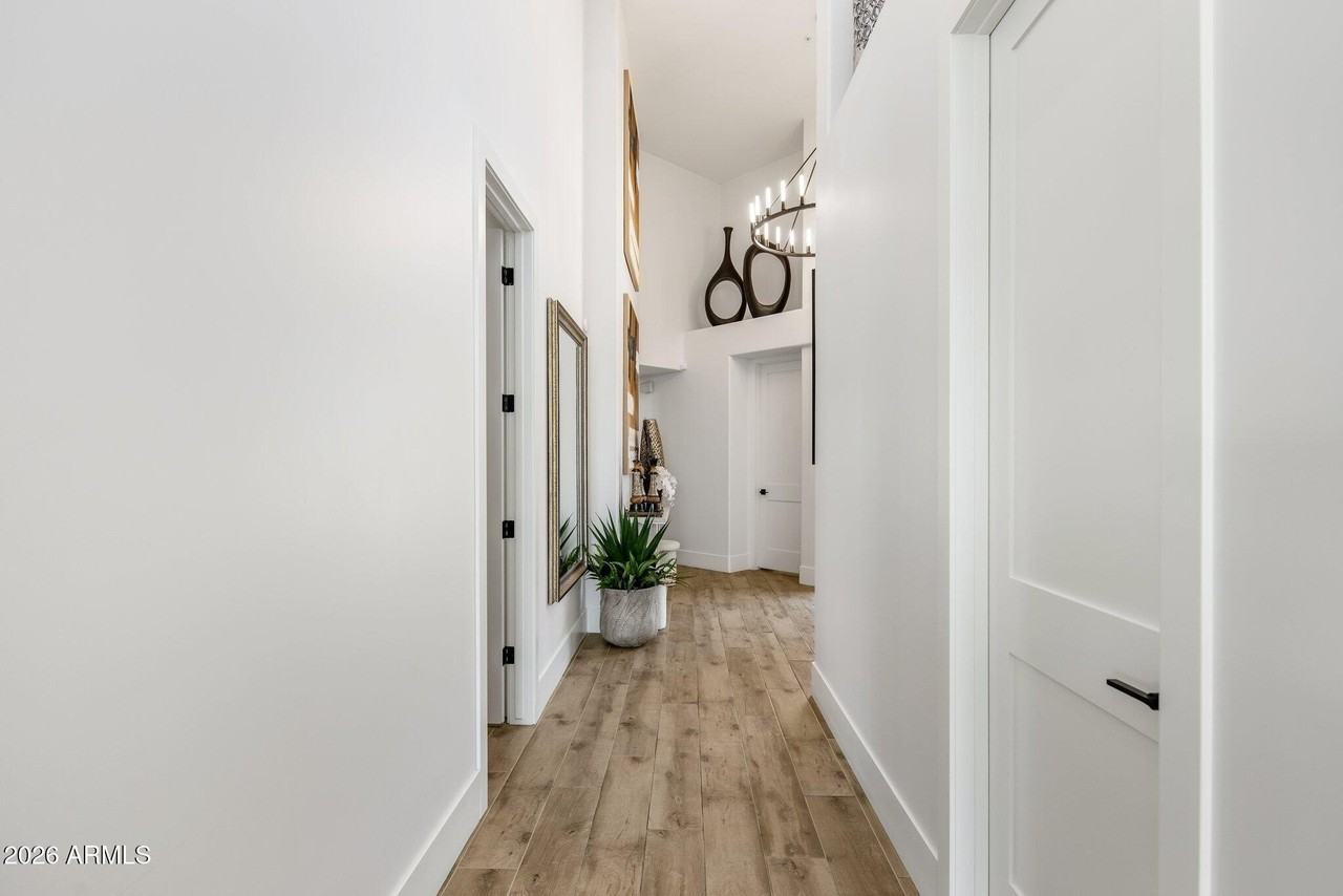 8222 E Cortez Dr - Photo 5 of 30