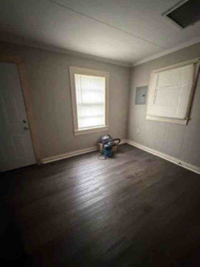 177 Cleveland St - Photo 4 of 8