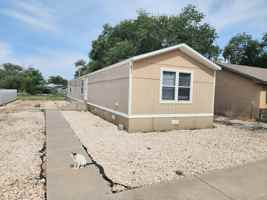 featured image of 413 N Avenue K