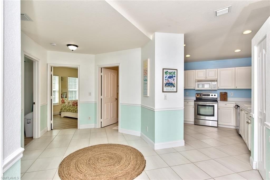 1100 Diamond Cir Apt 1104 - Photo 7 of 21