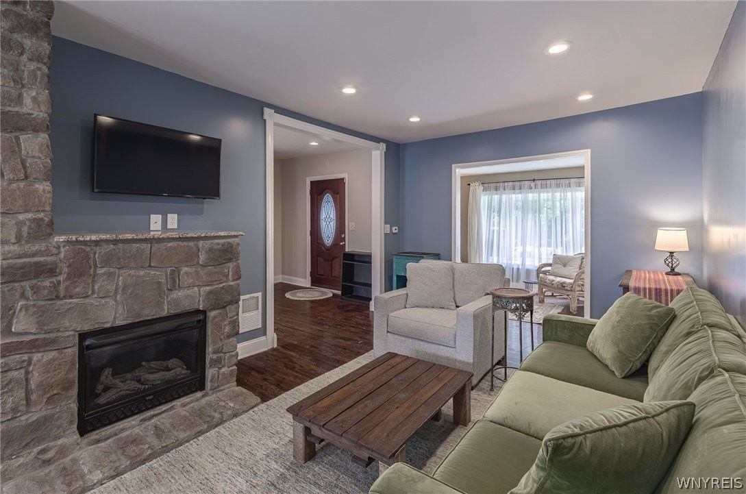 298 Cumberland Ave - Photo 7 of 26