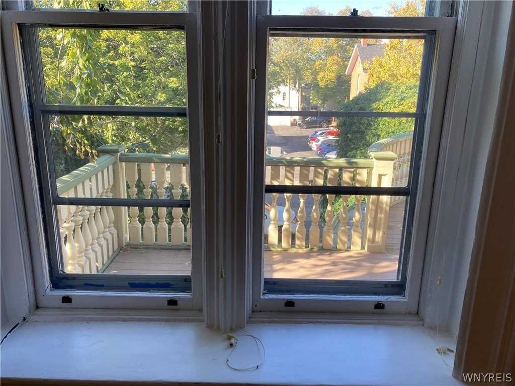 455 Franklin St #5 - Photo 6 of 16