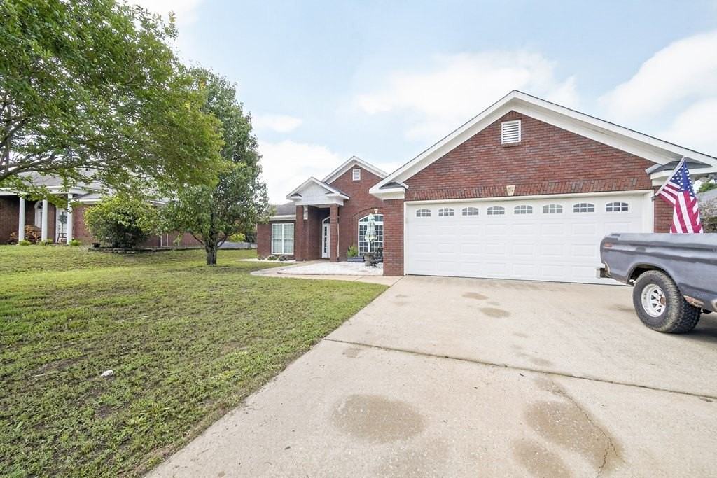 409 Lee Road 2141 - Photo 3 of 36