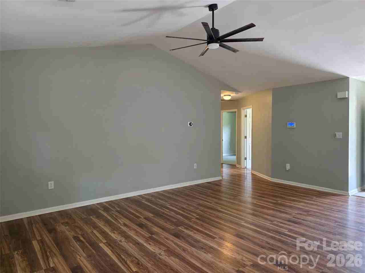 221 Auten Cir - Photo 2 of 21