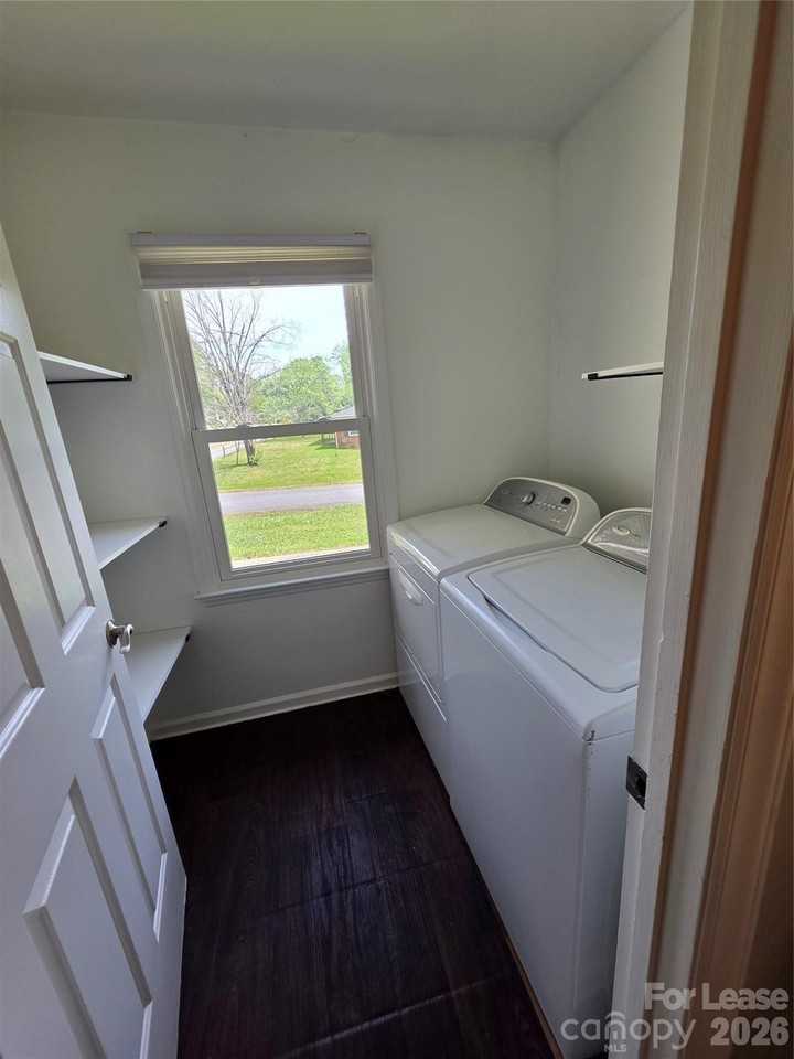 221 Auten Cir - Photo 4 of 21
