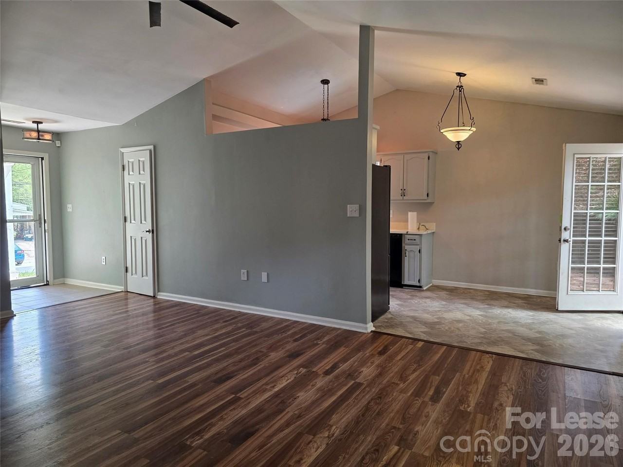 221 Auten Cir - Photo 7 of 21